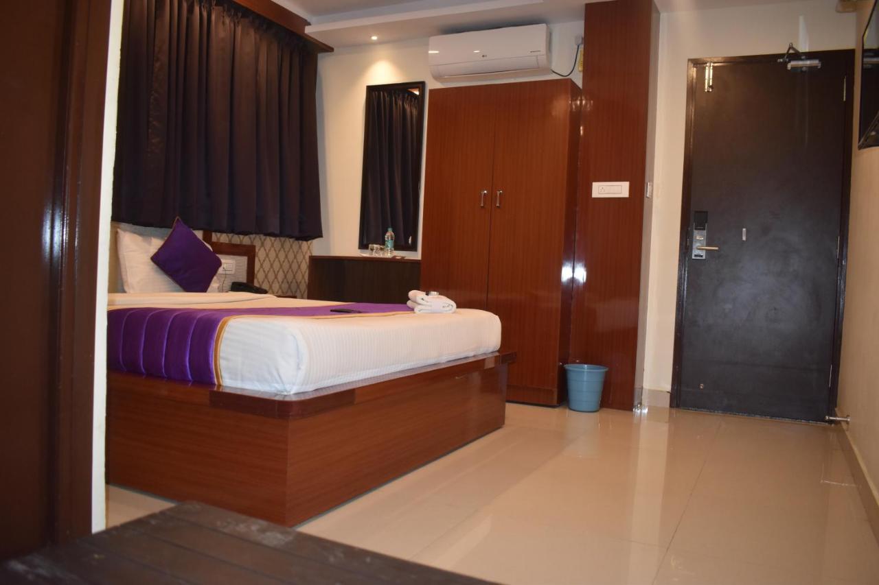 Hotel Ur Comforts Jayanagar Bangalore Exterior foto