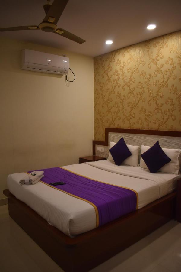 Hotel Ur Comforts Jayanagar Bangalore Exterior foto