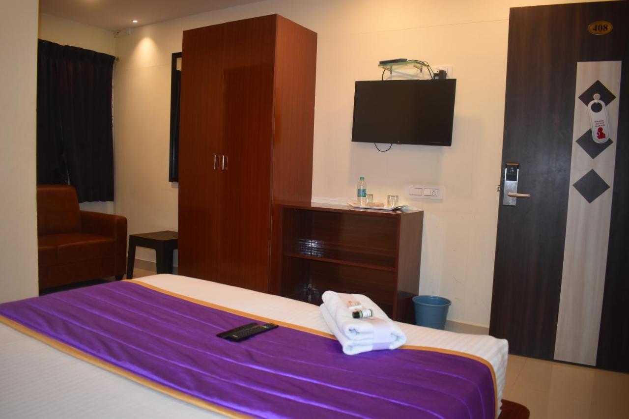 Hotel Ur Comforts Jayanagar Bangalore Exterior foto