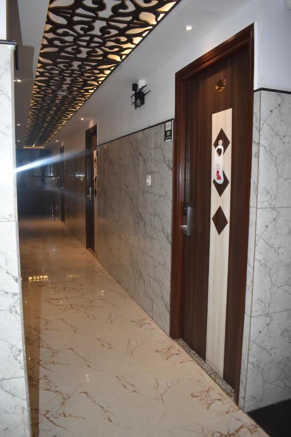 Hotel Ur Comforts Jayanagar Bangalore Exterior foto